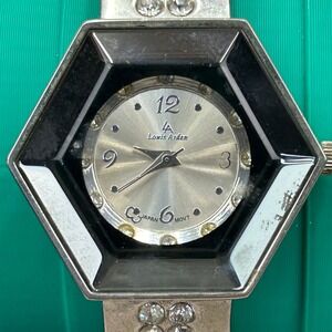 Louis Arden LA10596 Silver‎ Hexagon Rhinestone Cuff Watch Black Bezel Champagne